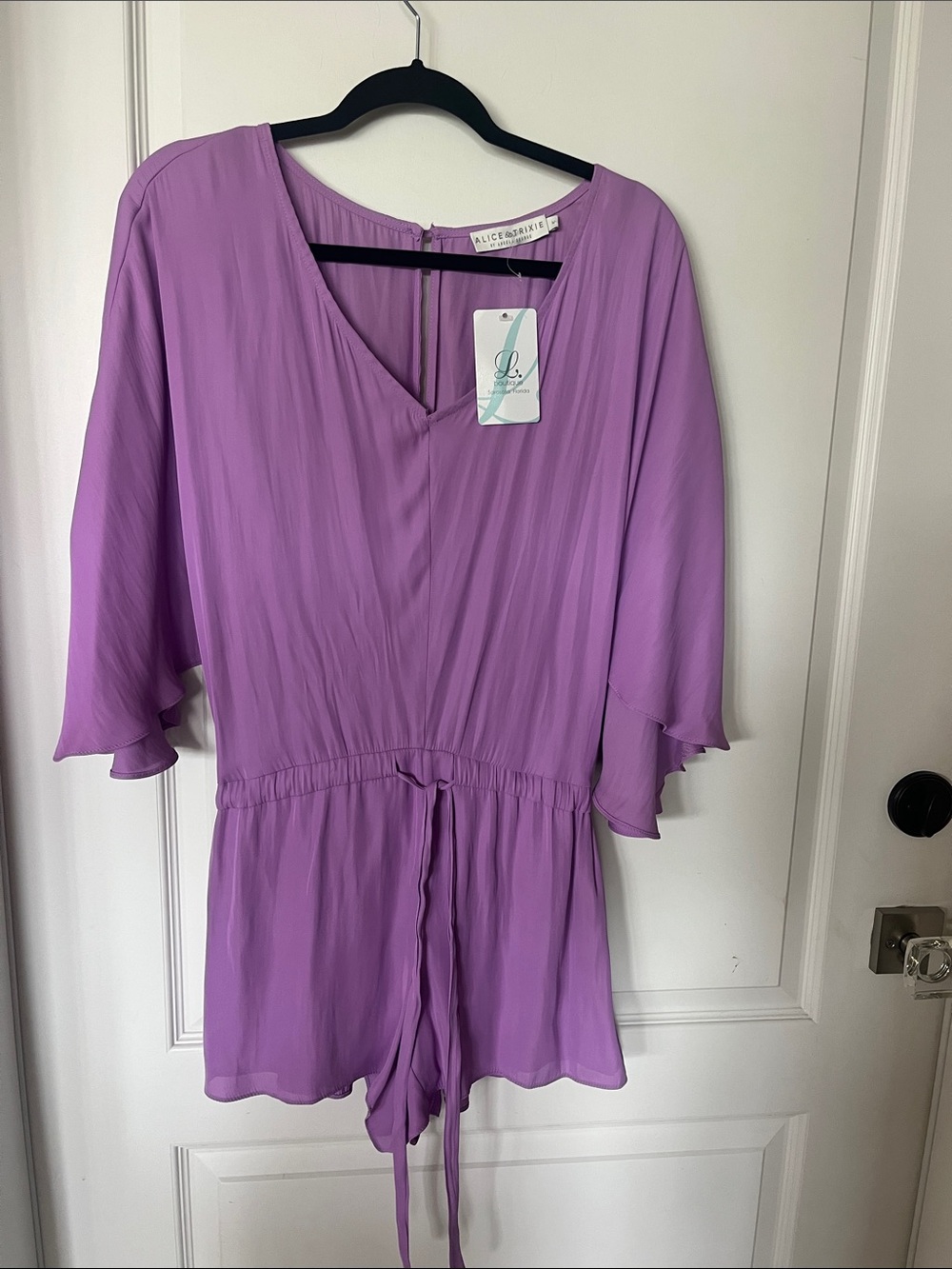 NWT Alice & Trixie lavender purple flowy sleeves V-neck romper size medium